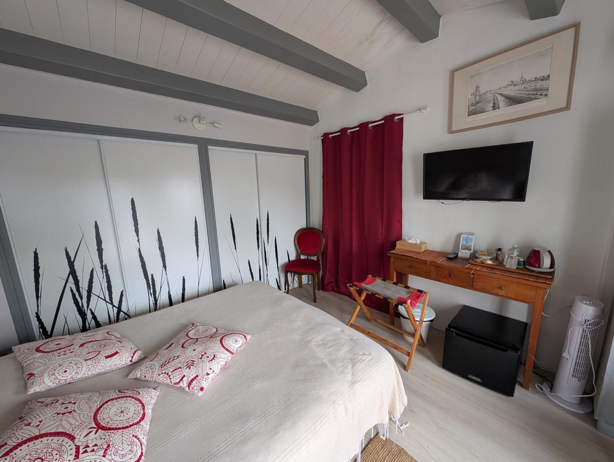 נוארמוטייה-אן-ליל Les Yeux Bleus Bed & Breakfast מראה חיצוני תמונה