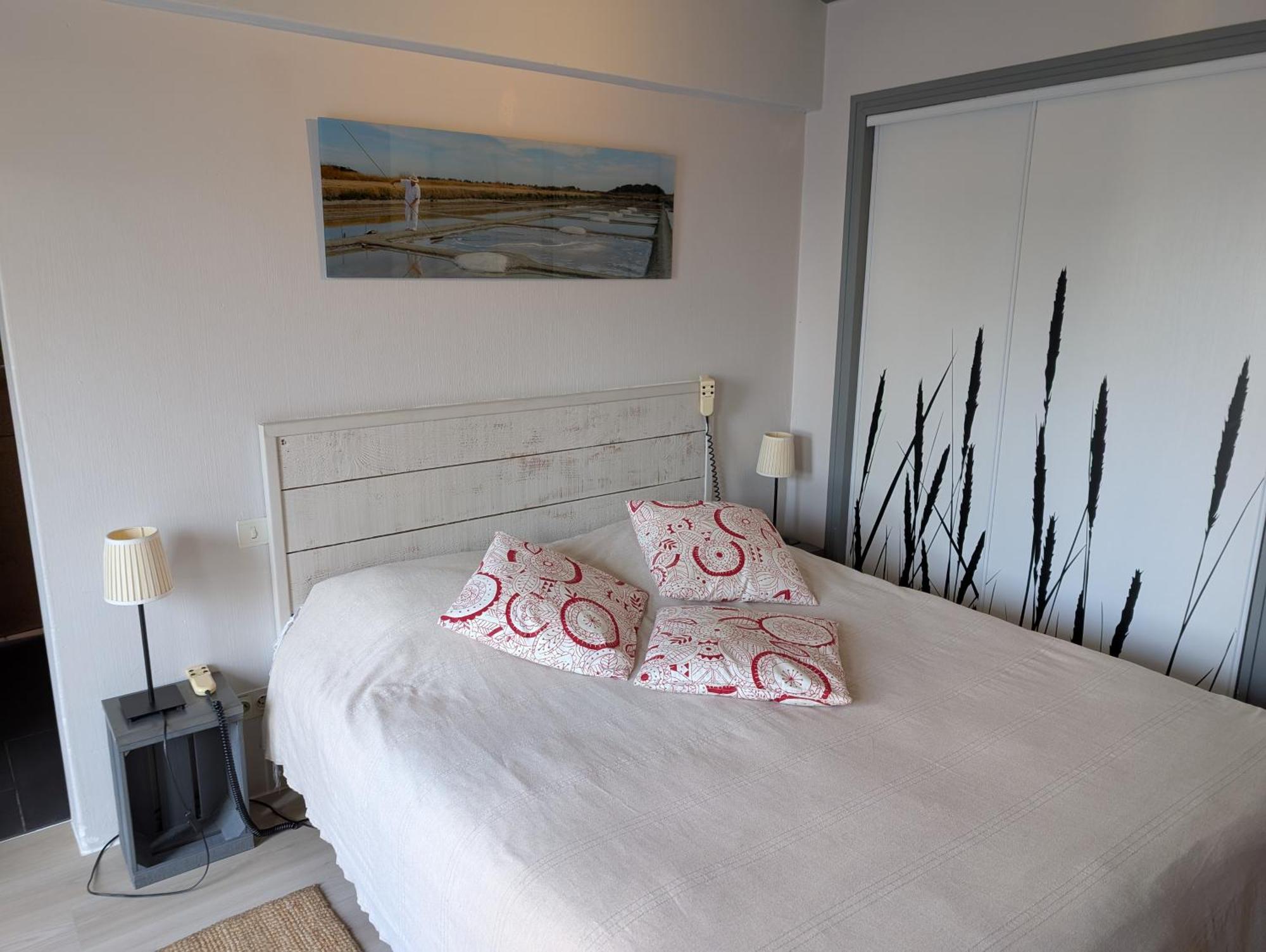 נוארמוטייה-אן-ליל Les Yeux Bleus Bed & Breakfast מראה חיצוני תמונה