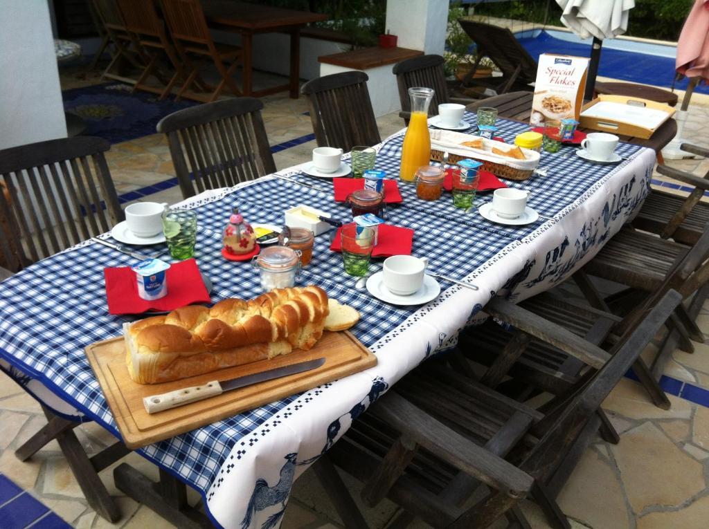 נוארמוטייה-אן-ליל Les Yeux Bleus Bed & Breakfast חדר תמונה